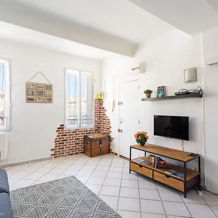 Alluring 1 Bedroom Downtown - Dodo Et Tartine Appartement *